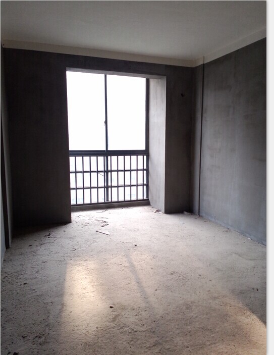 新城二期满5年的房子低价出售