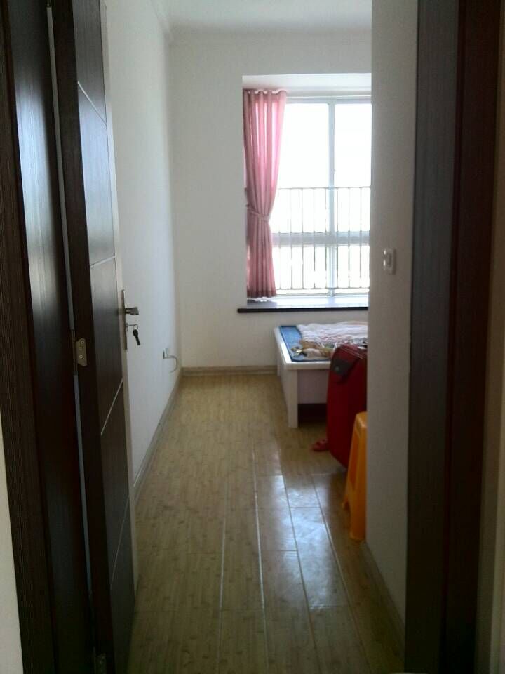 仁信南洋新城精装修2房1厅南北通透出售