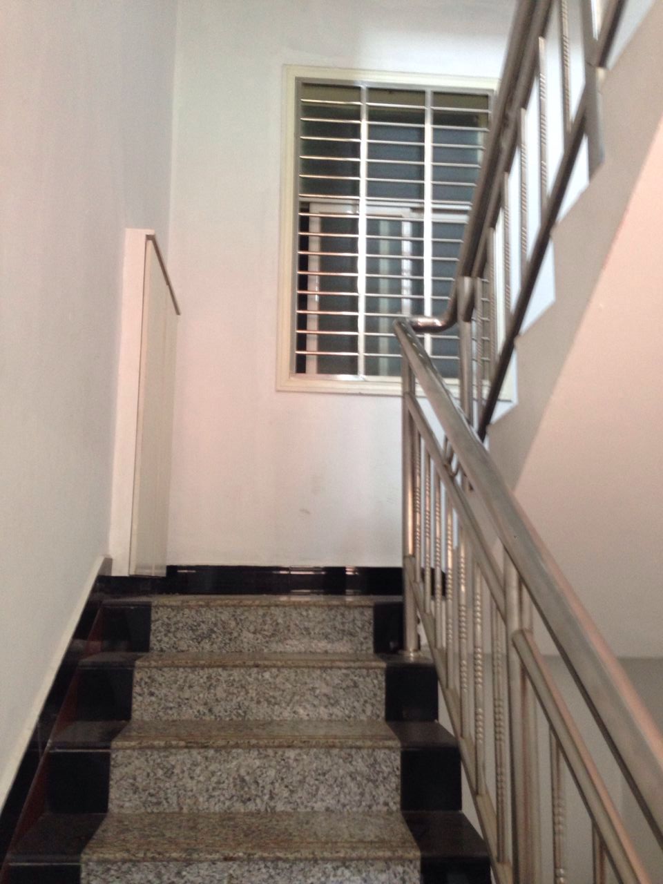 家私城对面商住楼整栋出售