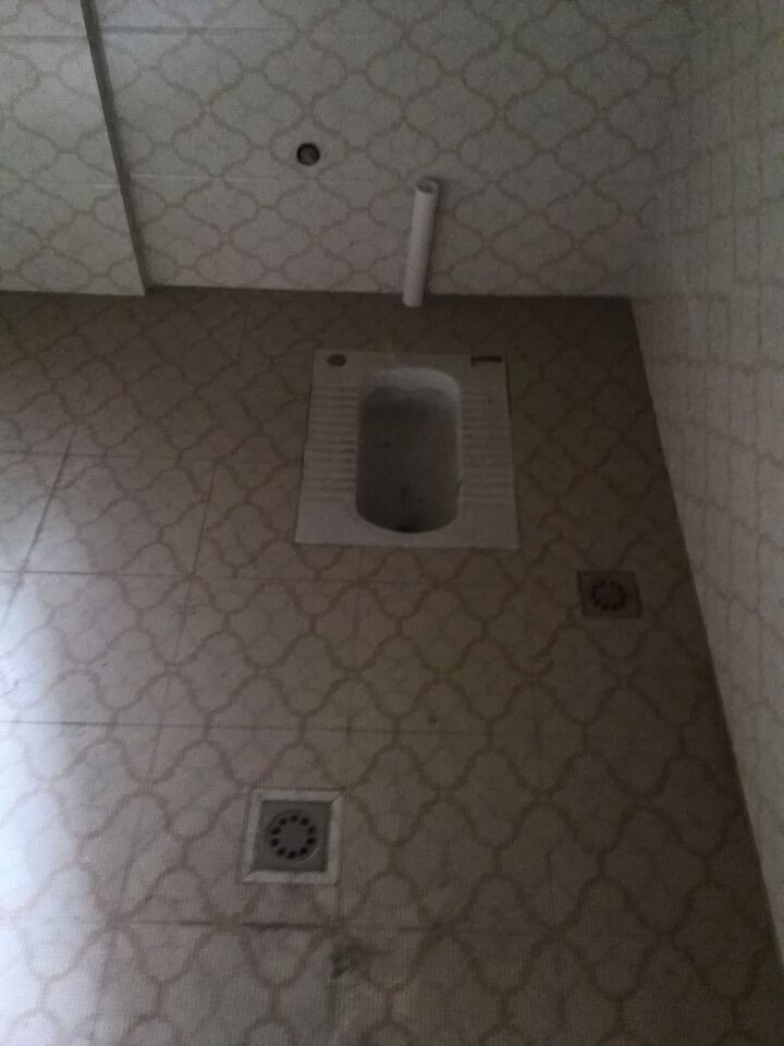 出售新城五期稀缺步梯房4楼两房