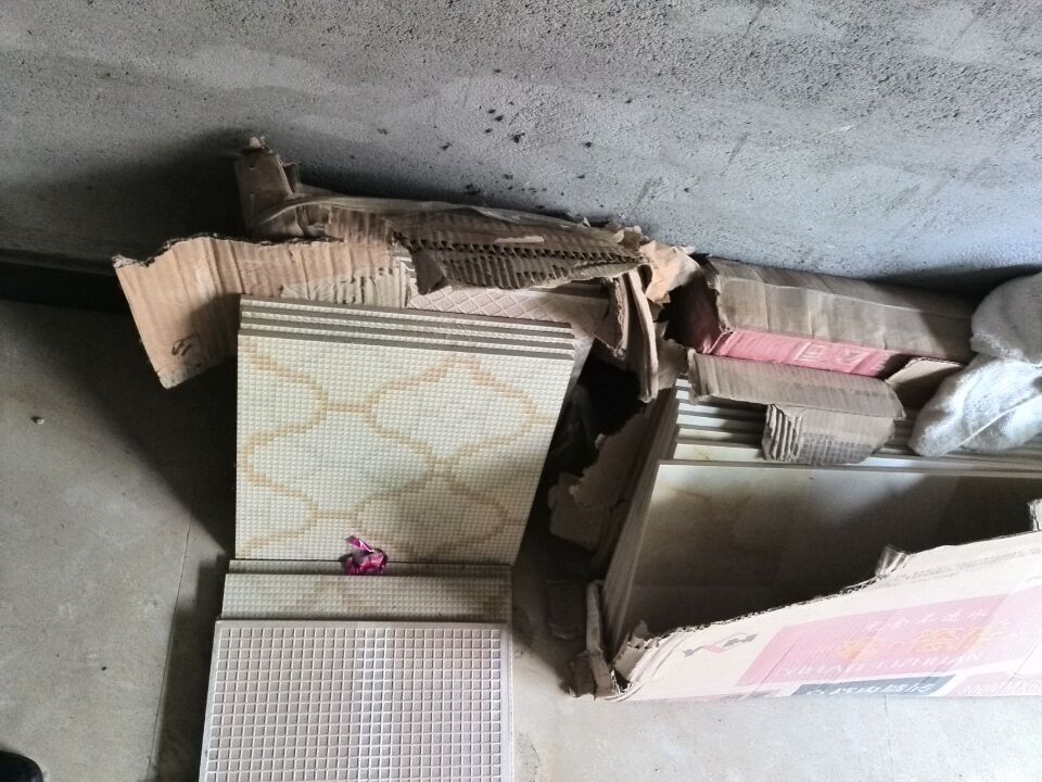 出售新城五期稀缺步梯房4楼两房