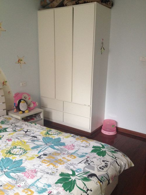 新城一期三室两厅两卫精装修出售