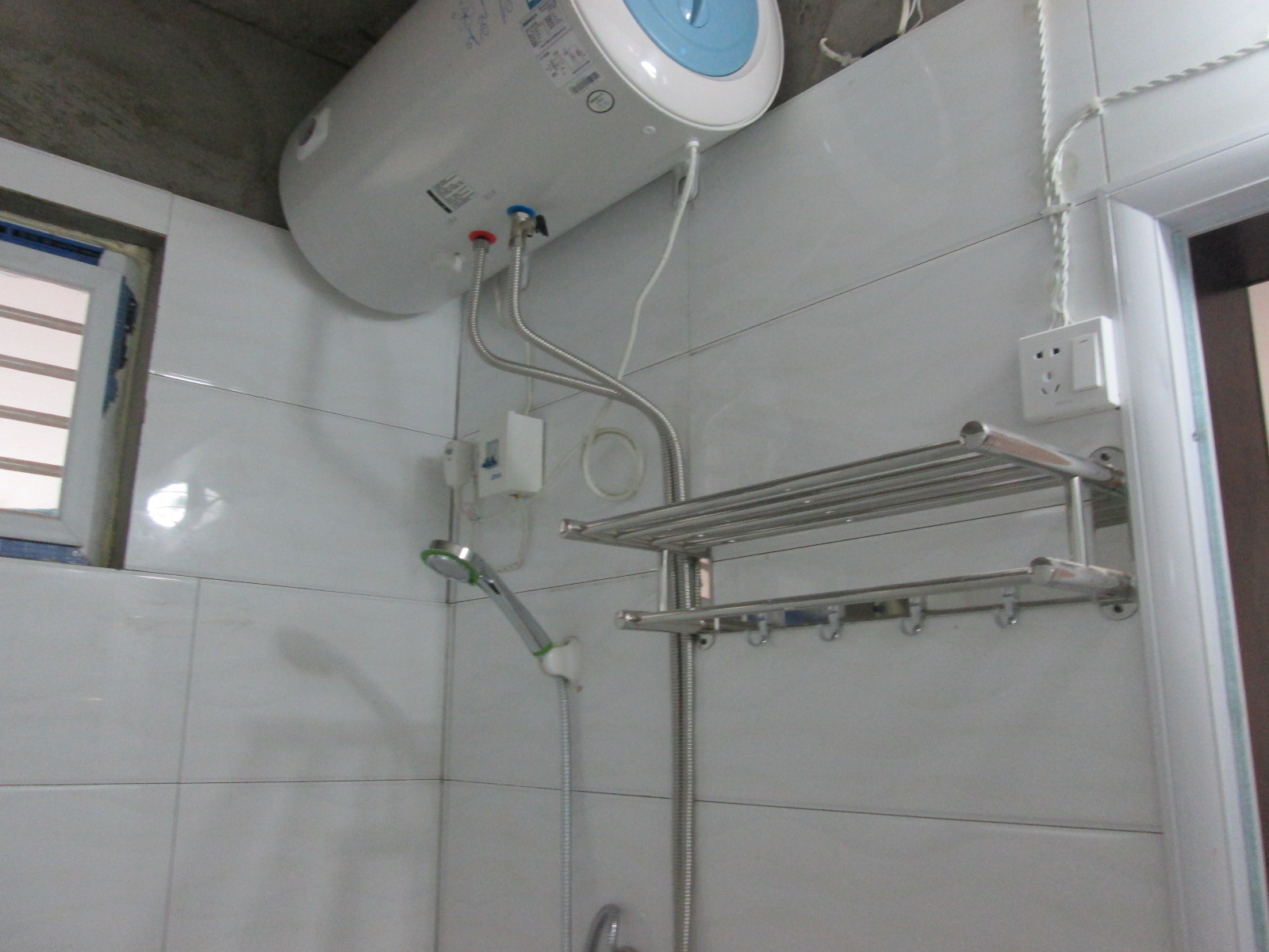 城市花园爱玛3楼5楼带电信光纤新房新电器