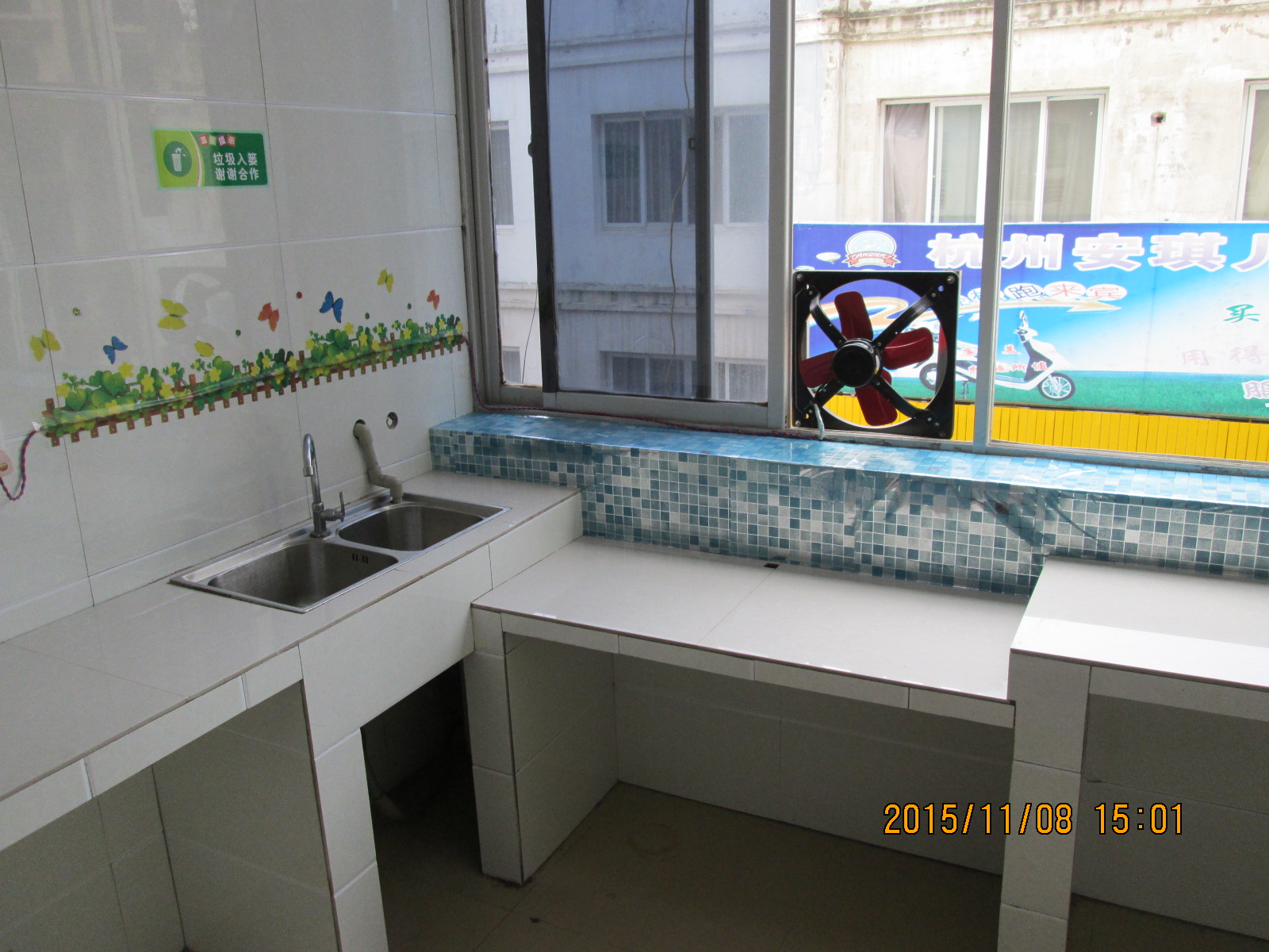 城市花园100平方2房2庁带新房新电器.阳光好通风好干净.