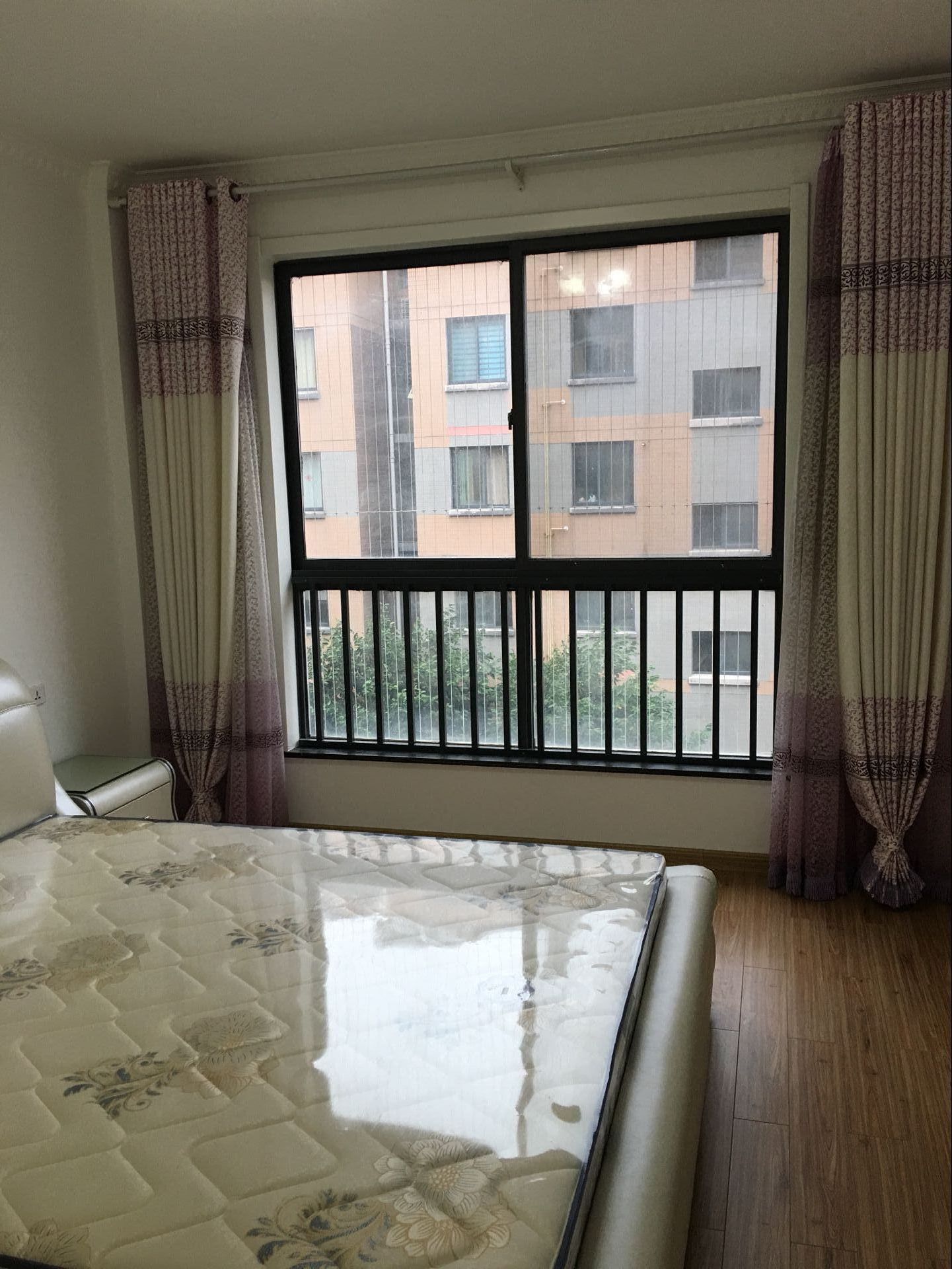 新城五期精装修三房诚意出售带家电家具