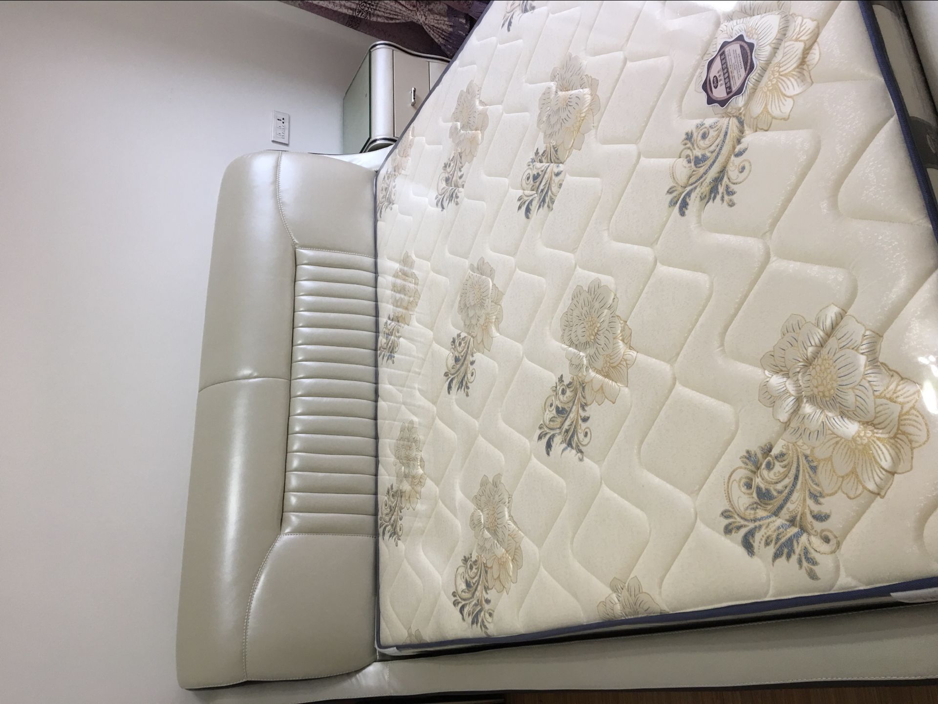 新城五期精装修三房诚意出售带家电家具