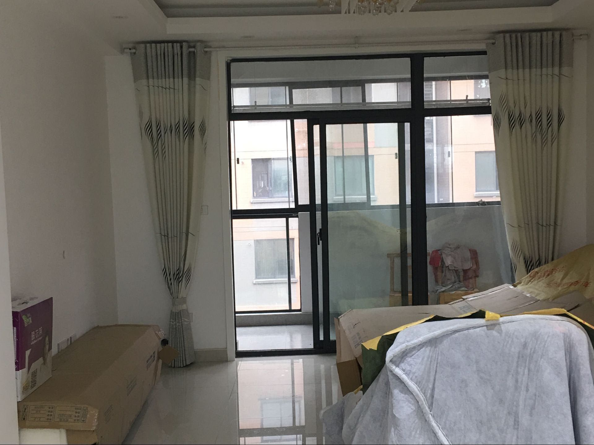 新城五期精装修三房诚意出售带家电家具