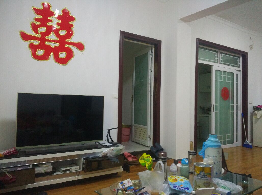 出售自己住的婚房，天门东门农行单元，精装