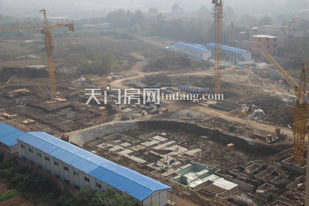 天城明珠11月最新工程进度 在做承台工程