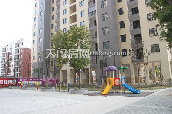 鸿泰·世颐公馆