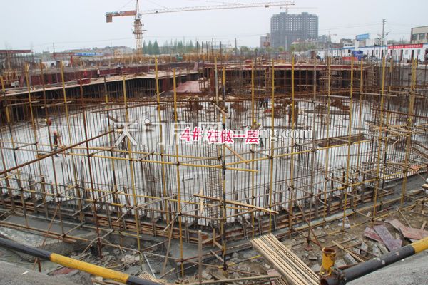 仁信·国际广场4月工程进度