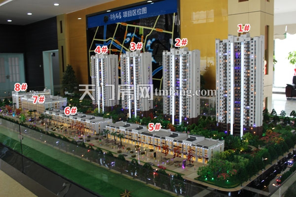 学府名居6月工程进度：住宅楼都已展开施工