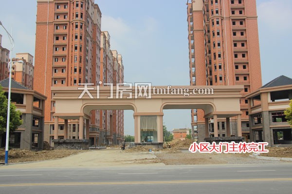 华泰丽晶8月工程进度：管道已开始全面铺设