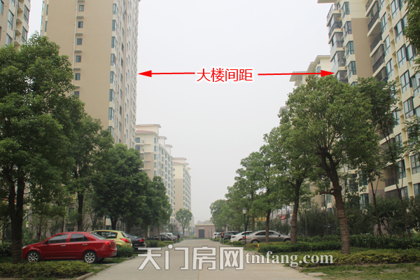 冠南汇侨城9月工程进度 大楼间