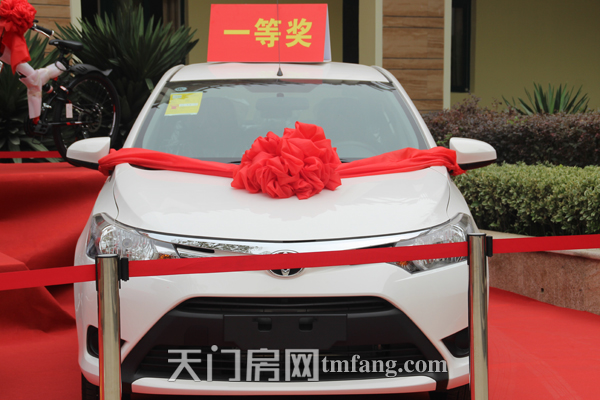 冠南汇侨城9月工程进度 “丰田”汽车