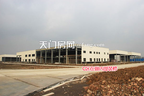 承天国际车城11月工程进度 C区在做内部装修