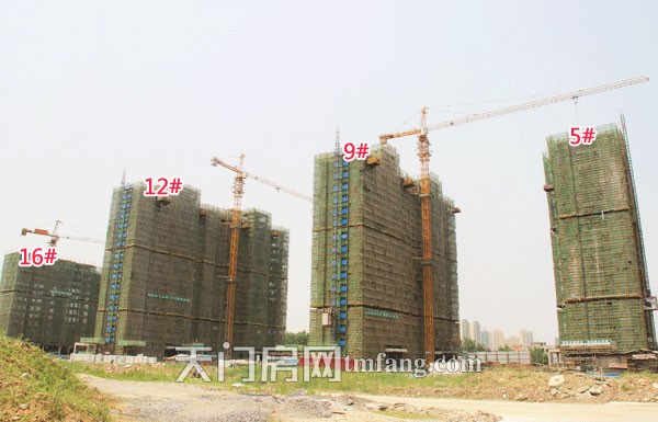 汉旺世纪城5月工程进度：B区六栋楼火热施工中