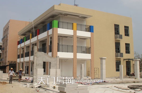 华茂阳光城7月进度：国际双语幼儿园9月开园
