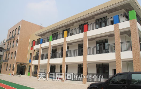 华茂阳光城8月工程进度：幼儿园即将开园