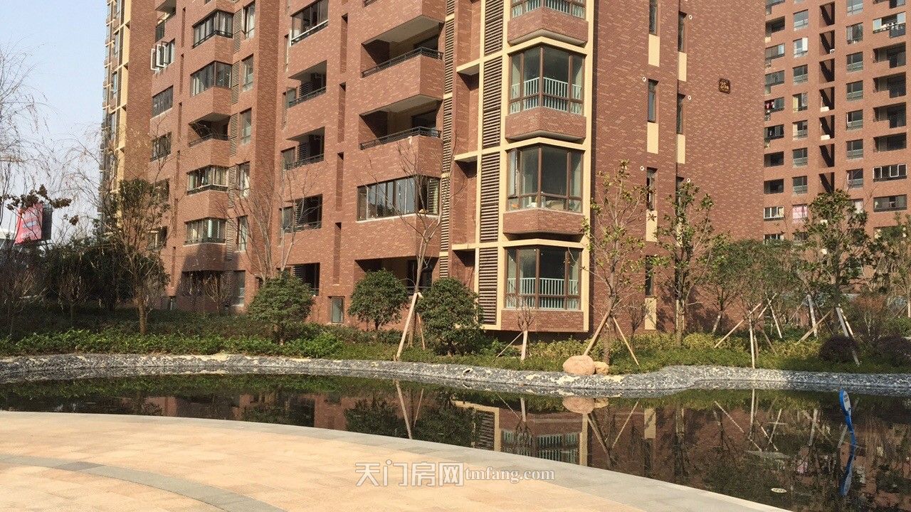 花园小区低价出售