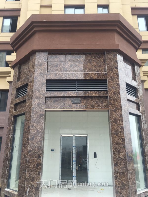 小区门 副本.jpg