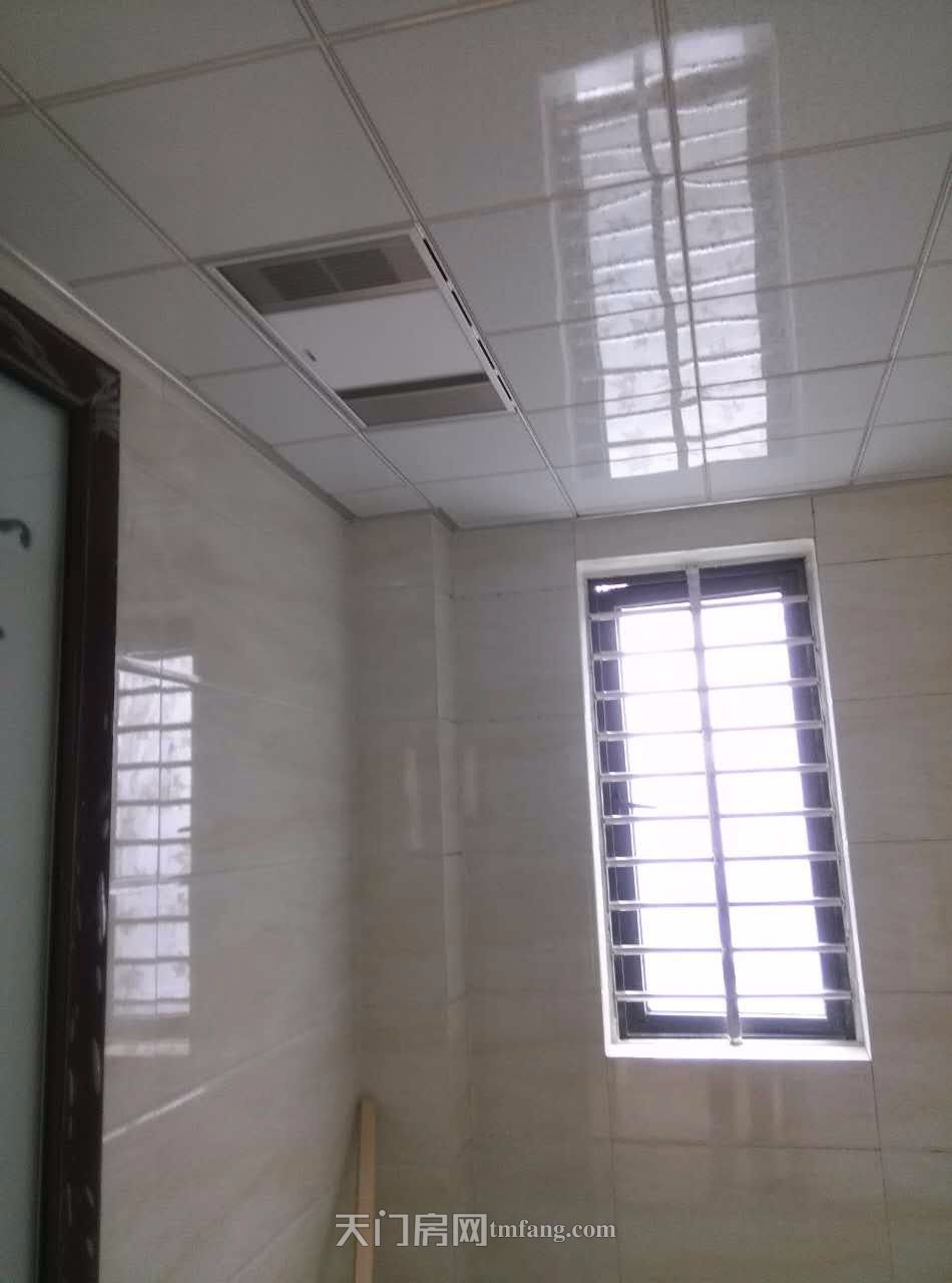 西湖御苑电梯房出售