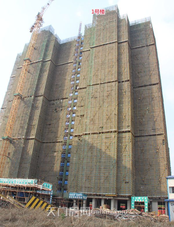 汉旺世纪城3月工程进度：B区绿化完善中