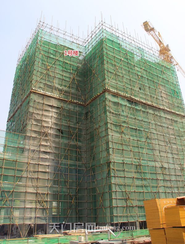 西湖·阳光一号4月工程进度：一号楼建至9层