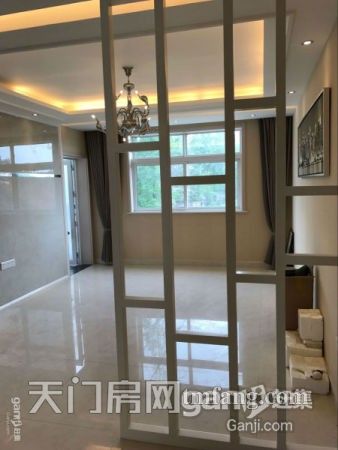 蓝宝姹紫嫣红现房 销售中