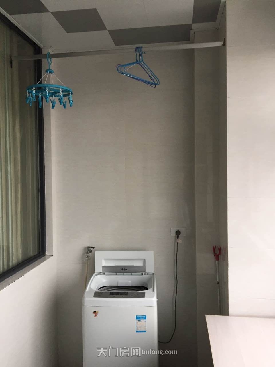 天门新城CBD,一室一厅一卫精装，23万急售