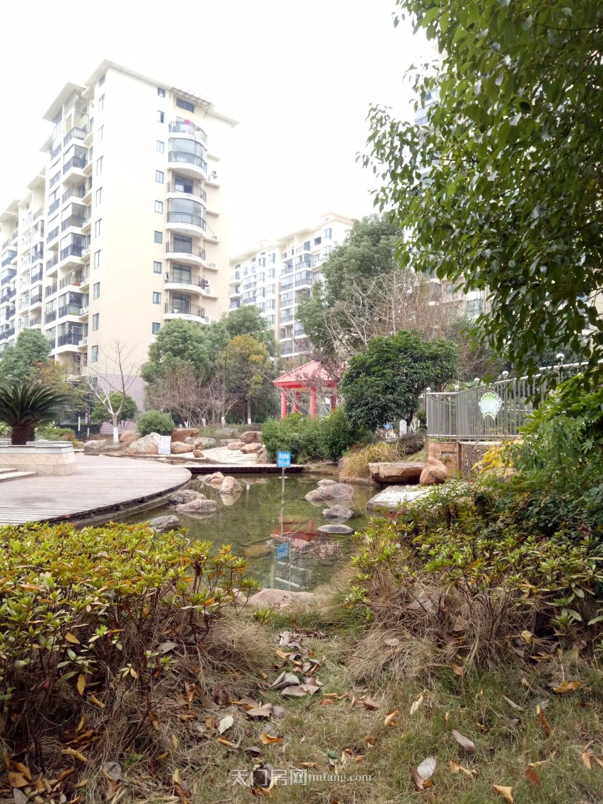 新城四期毛坯大复式房东低价出售