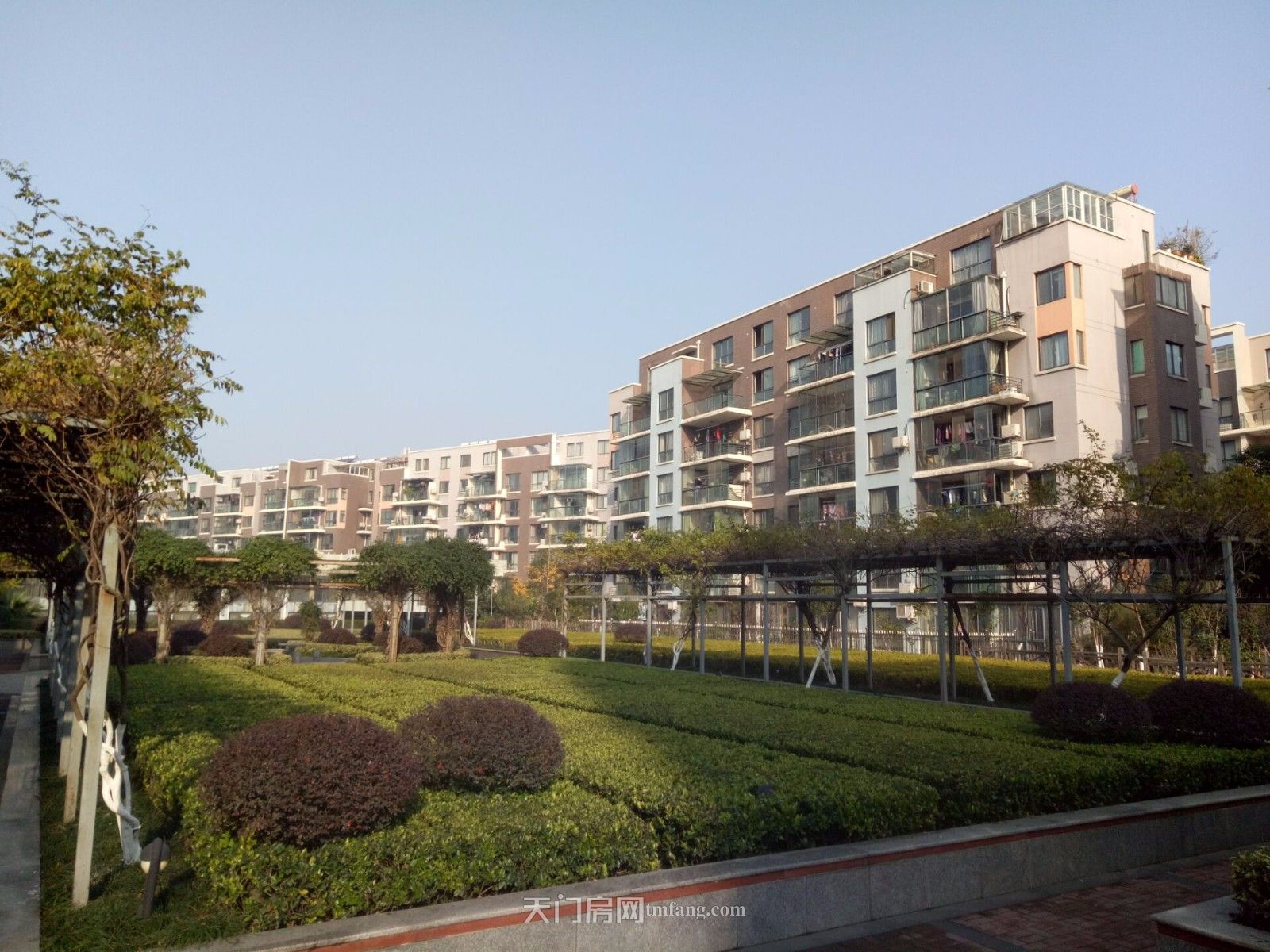 新城四期毛坯大复式房东低价出售