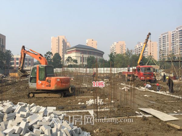 华茂阳光城四期工程进度：10栋即将出正负零