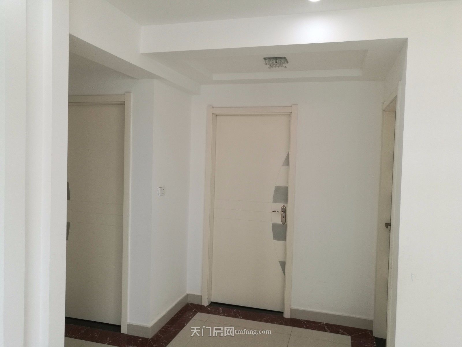 天下都市港湾4室2厅2卫低价出售