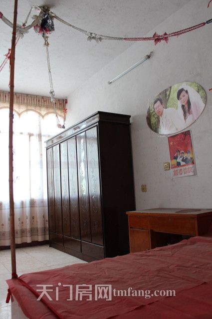 汪场镇文化大道两间三层自建房屋出售