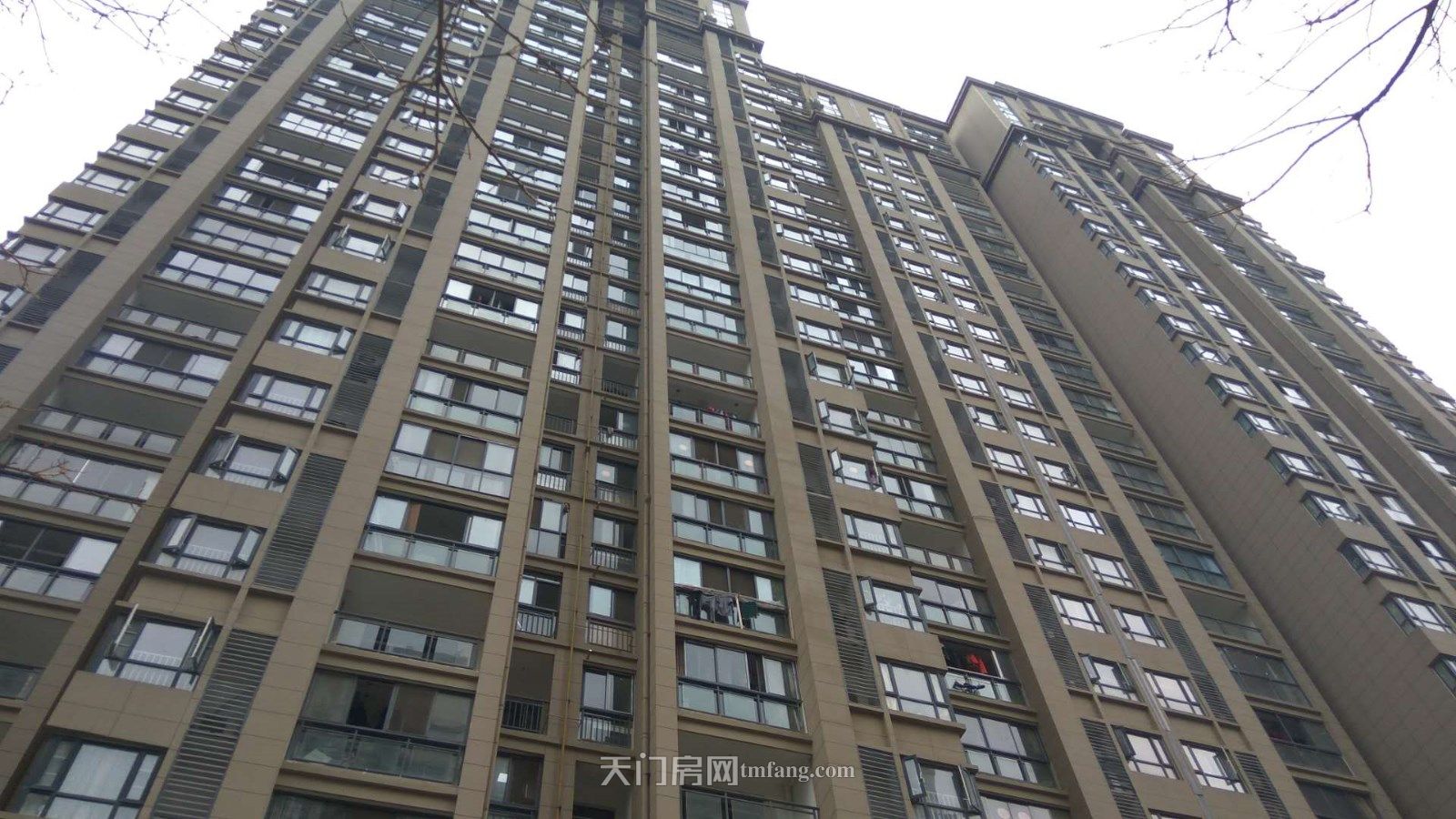 楚天尚城 优房亏急售 102平2房 中高层划4500/㎡