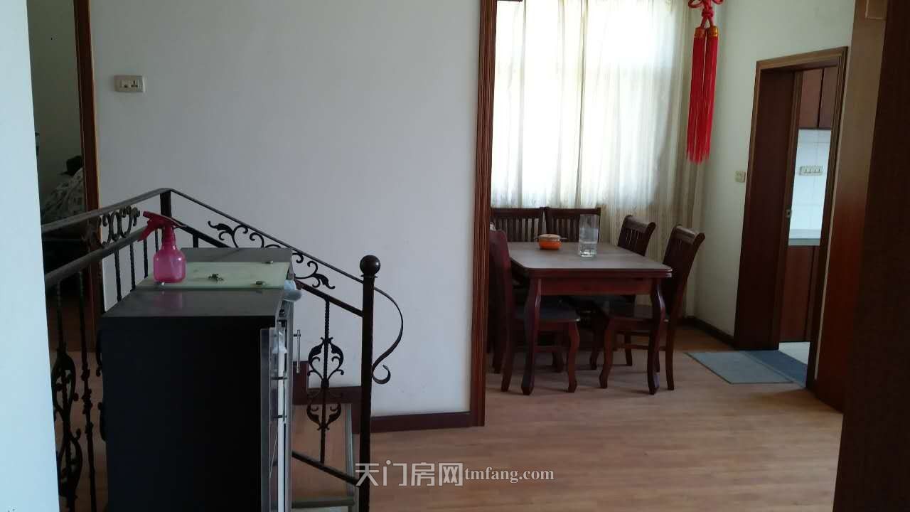 四牌楼小区三室二厅88平，华泰中学正北6/741万