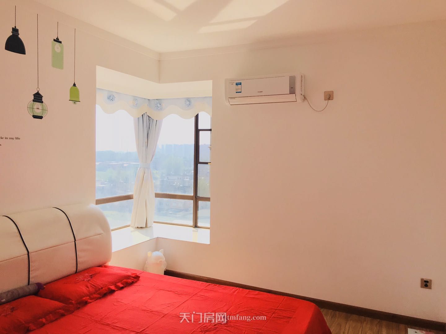 ~同行勿扰万达广场汉旺世纪城精装温馨两房新婚 选超大阳台无遮挡采光超好