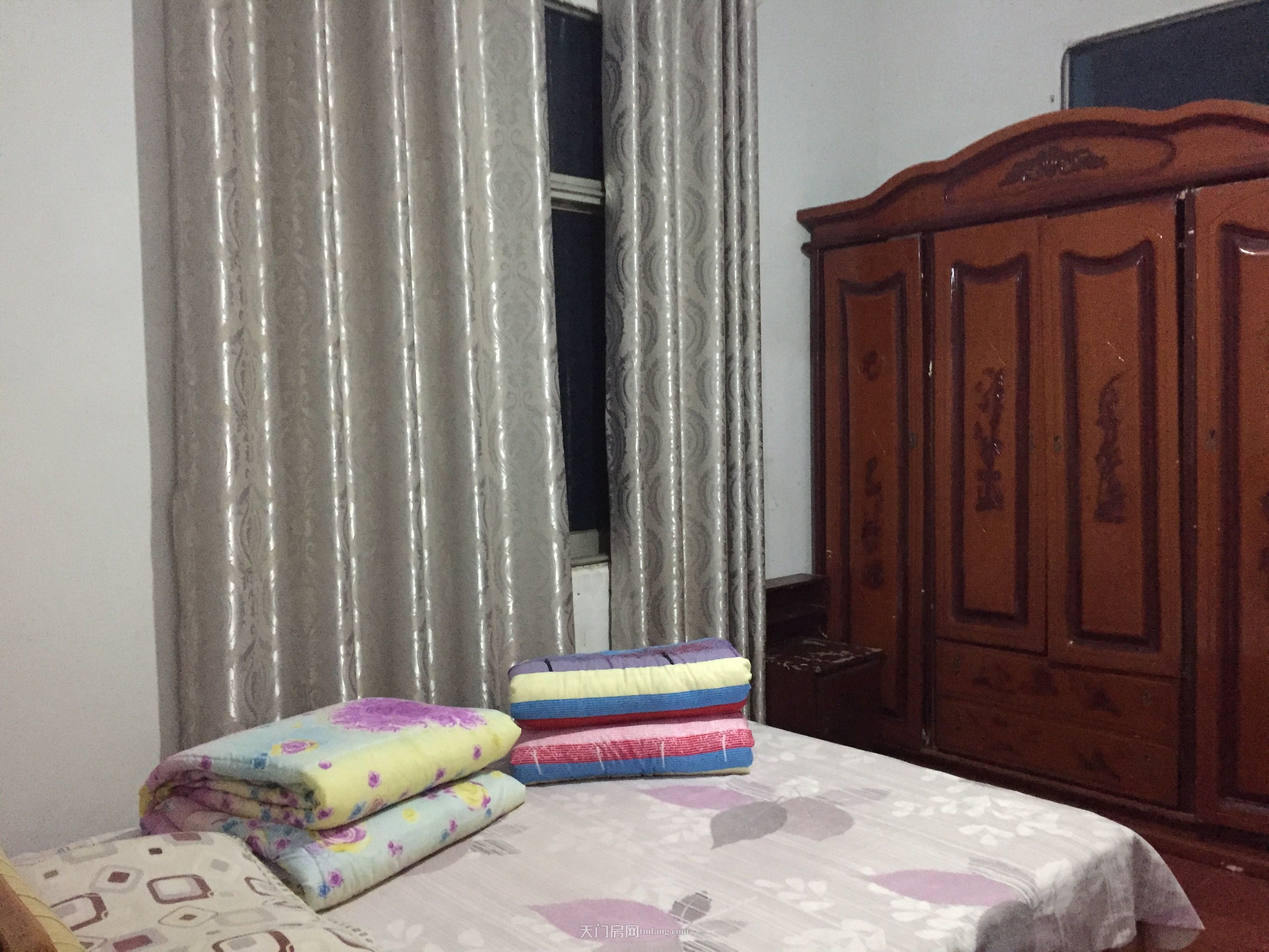 随子女离开天门急售市区好房